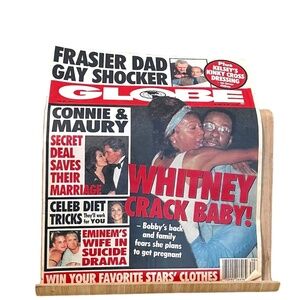 Globe Magazine JULY 25, 2000 WHITNEY‎ AND BOBBY